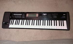 Korg TR-61 61-Key Keyboard Workstation