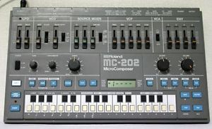 Roland MC-202 analog synth Used Synthesizer