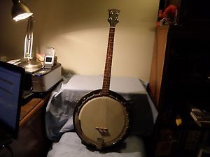 1962 Gibson TB-100 4 String Tenor Banjo and Case Serial # 94610