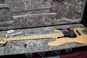 Fender American Elite Maple Fingerboard Precision Bass Natural 031609