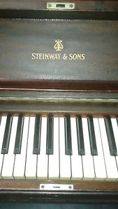Steinway and Sons Piano, Upright 1909 Amazing instrument