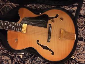 Martin Taylor Yammahar Blonde Electric Acoustic Guitar AEX 1500 Brand New &Case