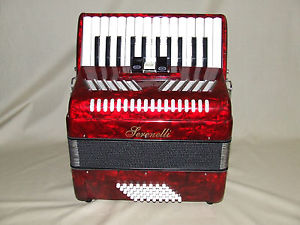 Akkordeon Serenelli 48 Bass 2 chörig mit Koffer
