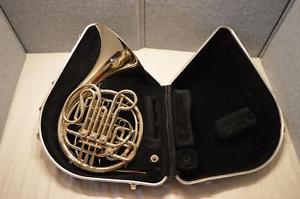 HOLTON H177 PROFESSIONAL FARKAS DOUBLE FRENCH HORN - EXC. PLAYING CONDITION
