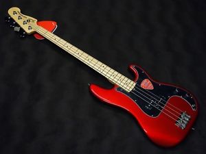 Fender  American Special Precision Bass Candy Apple Red/M Electric Bass Guitar