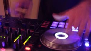 Pioneer DDJ-SX + Pioneer Flight Case .