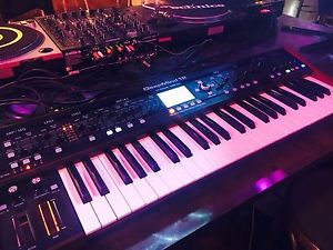 BEHRINGER DEEPMIND 12