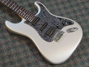 2004 Fender American Deluxe HSS Stratocaster Guitar! USA,Fat,Strat! w/OHSC