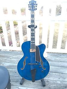Eastman Archrop,AR580CE-BLU,Archtop Electric Guitar, Blue Eastman 580 Archtop,