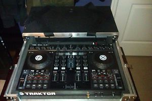 native instruments traktor s4 flight case and f1 kontrol  with software
