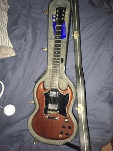 Gibson SG Standard Electric Guitar 2004 Includes Hard case And 20 Foot Cable.