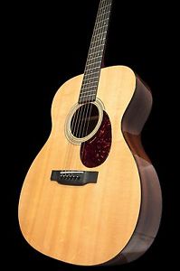 Martin OM21 Orchestra Model Sitka Top RW Back And Sides With Case