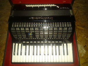 Akkordeon Weltmeister Meteor 96 Bass 11 Register 5-chörig *top*