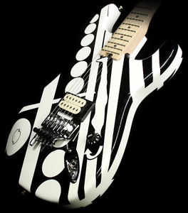 2014 EVH Stripe Series Electric Guitar Black with White Crop Circles