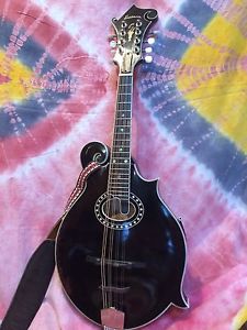 2017 Eastman MD814-V F-Style Mandolin Black Oil Varnish Finish