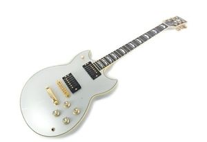 YAMAHA SG1000 Used  w/ Hard case