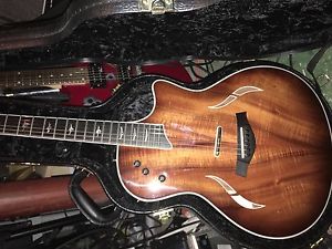 Guitar Taylor KOA Top  T5C