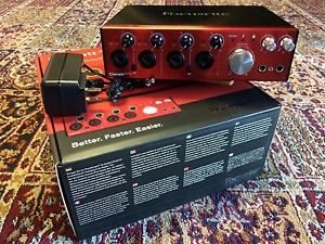 Focusrite Clarett 4pre Thunderbo