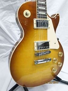 Gibson Les Paul 2016 Traditional T Premium AA Honeyburst with case.