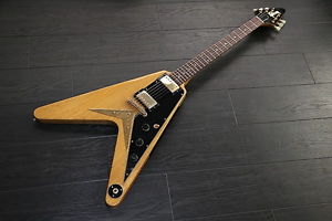 Gibson: Electric Guitar Flying V Heritage Korina A USED