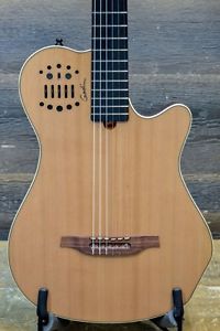 Godin Multiac Grand Concert SA "SF" HG Natural E/C Guitar w/ Tric Case #16142123