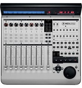 Mackie Control Universal - Contrôleur USB 8 faders