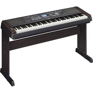 Yamaha DGX650B noir - Piano numérique (avec support)