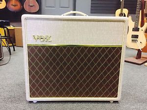 Vox AC15HW1X 15-watt 1x12" Handwired Tube Combo with Alnico Blue Speaker