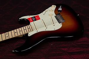 Fender American Professional Stratocaster Maple Fingerboard 3-Color Sunburst