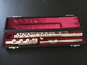 Yamaha YFL-581 925 professional flute
