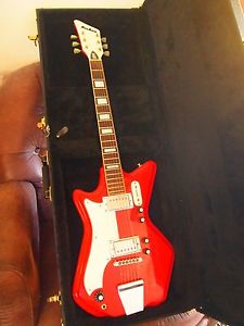 Left handed,lefty Airline p2 guitar..excellent !!