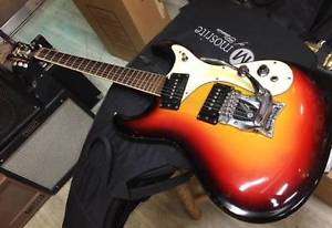 Mosrite The Ventures Model 1993 The Ventures Logo Included Sunburst E-Guitar