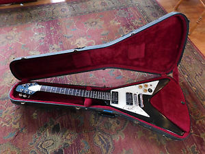 VINTAGE 1980 GIBSON FLYING V Guitar Original Case Signed by