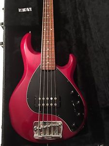 NO RESERVE!  -  Vintage MUSIC MAN STINGRAY 5 STRING ELECTRIC BASS GUITAR + OHSC