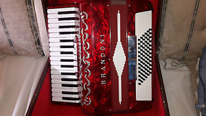 Akkordeon Brandoni 72 Bass Tastenakkorden Italienisches Akkordeon.