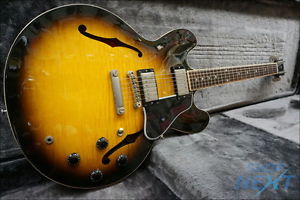 Gibson ES-335 Used  w/ Hard case