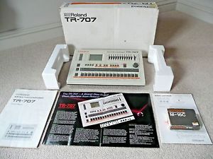 ROLAND TR707 DRUM MACHINE, VINTAGE BOXED TR 707, BOXED M16C MEMORY CART, MANUAL
