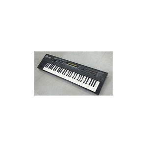 Used  Roland XP-30 Synthesizer Keyboard music workstation EMS Free tracking
