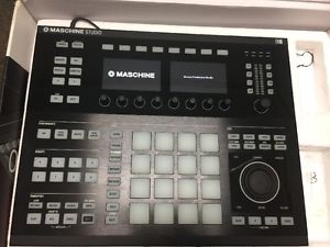 Native Instruments Maschine Studio Black 2.0 Software (477)