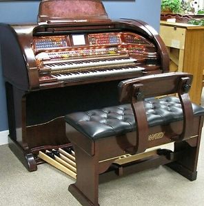 Lowrey Royale SU500 Organ with Padded Bench