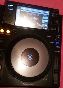 PIONEER XDJ-1000 HIGH PERFORMANCE TOUCHSCREEN DIGITAL MULTI-PLAYER DJ DECK