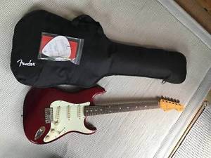 Fendar Japan Classic 60S Stratocaster Red E-Guitar Free Shipping