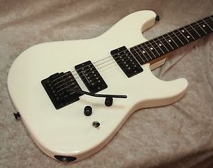 1984 USA Charvel San Dimas in pearl white finish with hardshell case