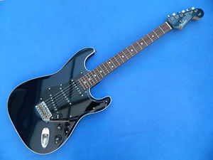 IMPORT 2004/6 Fender Japan Aerodyne Stratocaster Gunmetal Blue & New Hard Case