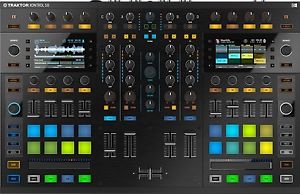 traktor s8