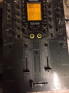 pioneer djm 909 mixer Free Case Included
