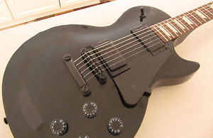 Gibson Les Paul Studio Electric Guitar w/ case