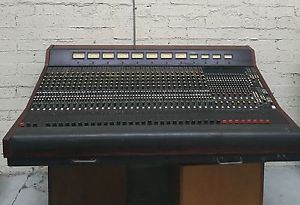 Vintage Yamaha PM2000 32 Ch recording console JAPA-NEVE API PM 2000 1000