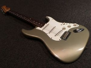 Fender 1965 Stratocaster Relic Shoreline Gold Electric Guitar Free shipping