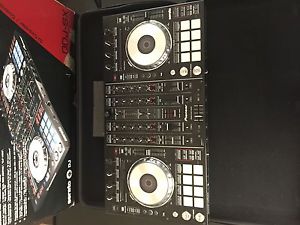 Pioneer DDJ-SX Digital DJ Controller